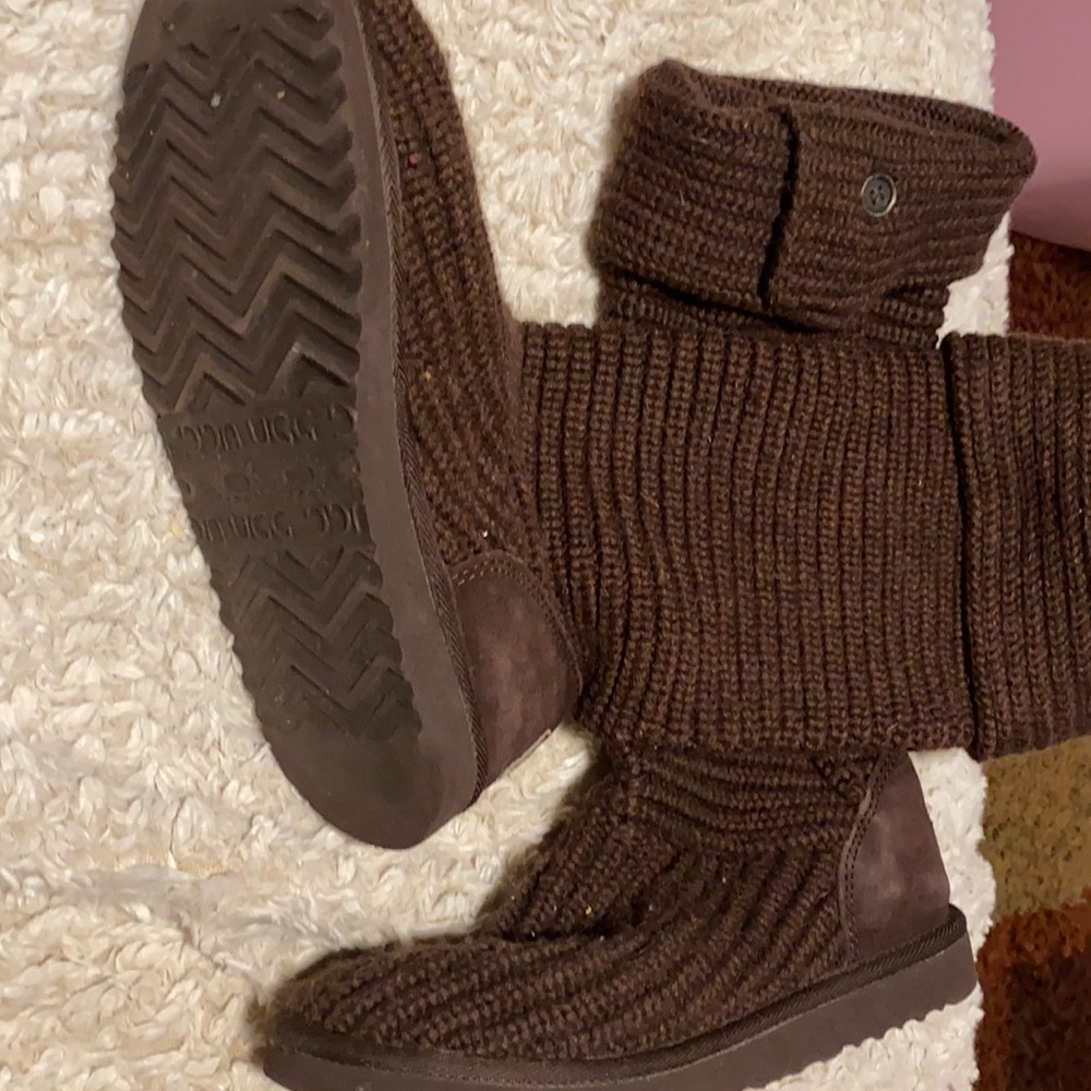 UGG size 8 crocheted boot